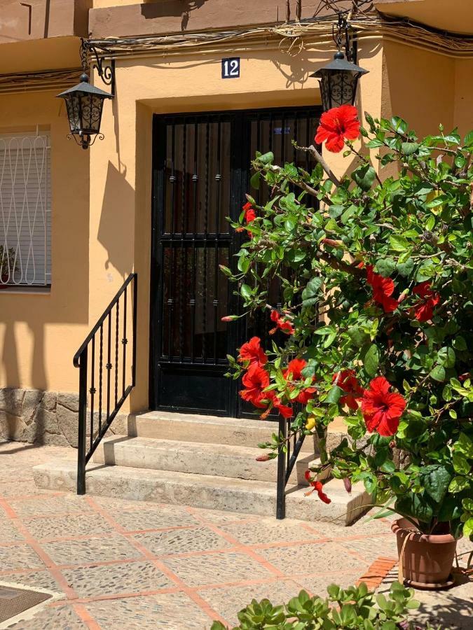 La Casa De Los Tres Amigos Sagunto Dış mekan fotoğraf